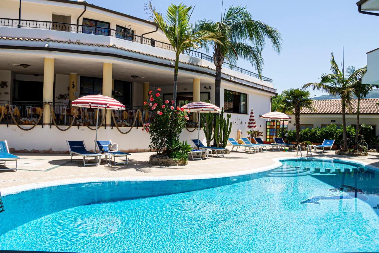 Hotel L'Ancora Capo Vaticano Eksteriør bilde